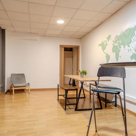 Holidaysbcn Rooms برشلونة المظهر الخارجي الصورة