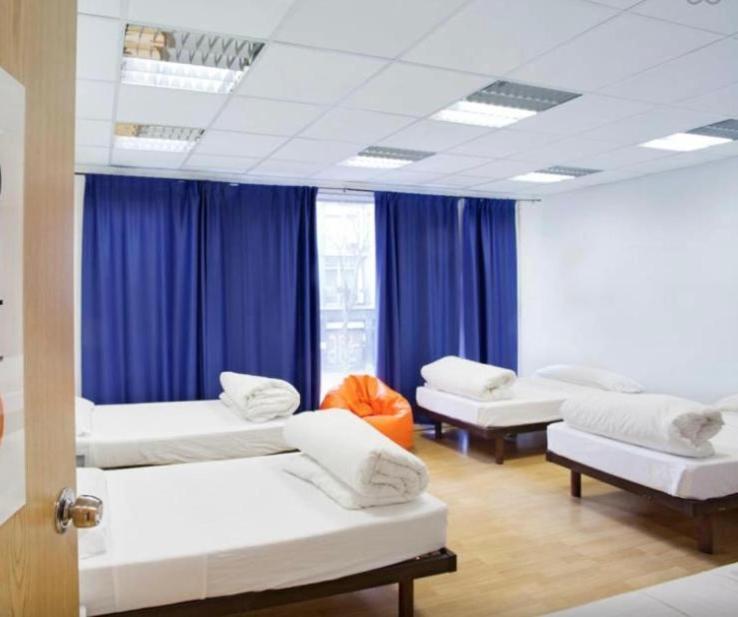 Holidaysbcn Rooms برشلونة المظهر الخارجي الصورة