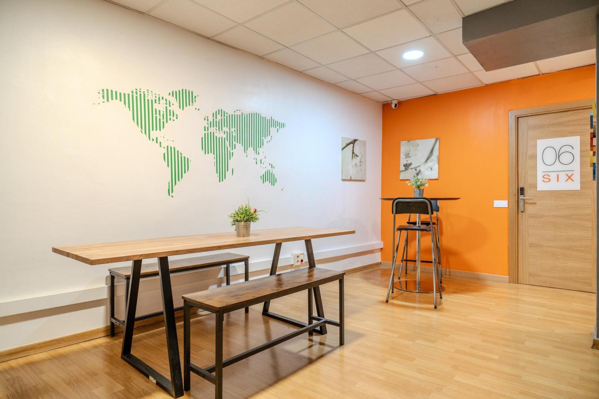 Holidaysbcn Rooms برشلونة المظهر الخارجي الصورة