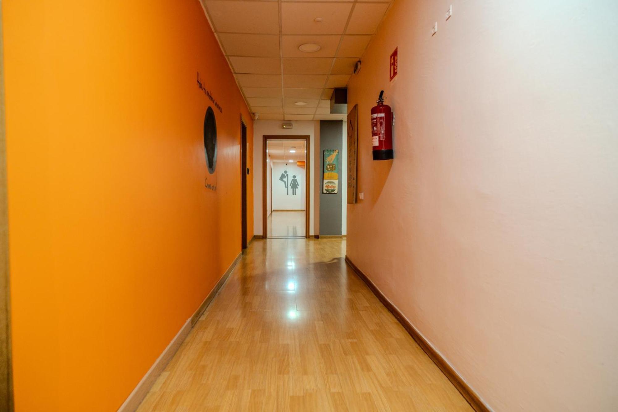 Holidaysbcn Rooms برشلونة المظهر الخارجي الصورة