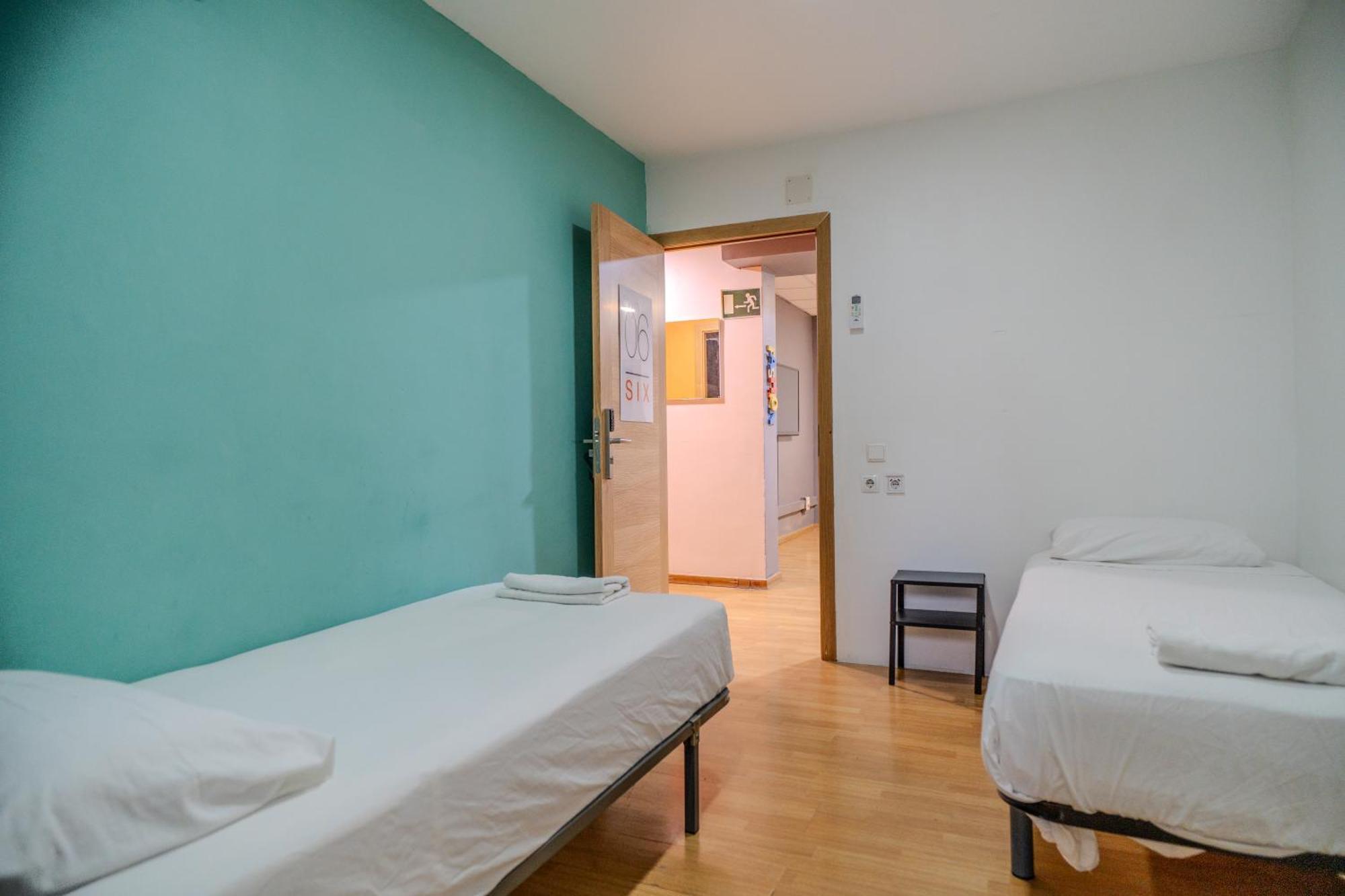 Holidaysbcn Rooms برشلونة المظهر الخارجي الصورة