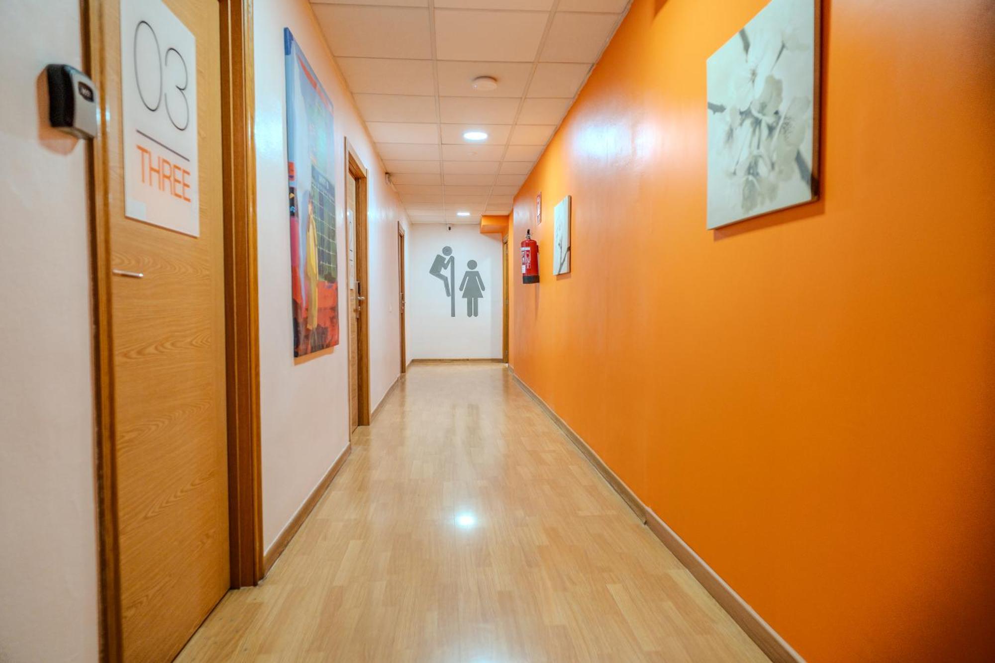 Holidaysbcn Rooms برشلونة المظهر الخارجي الصورة