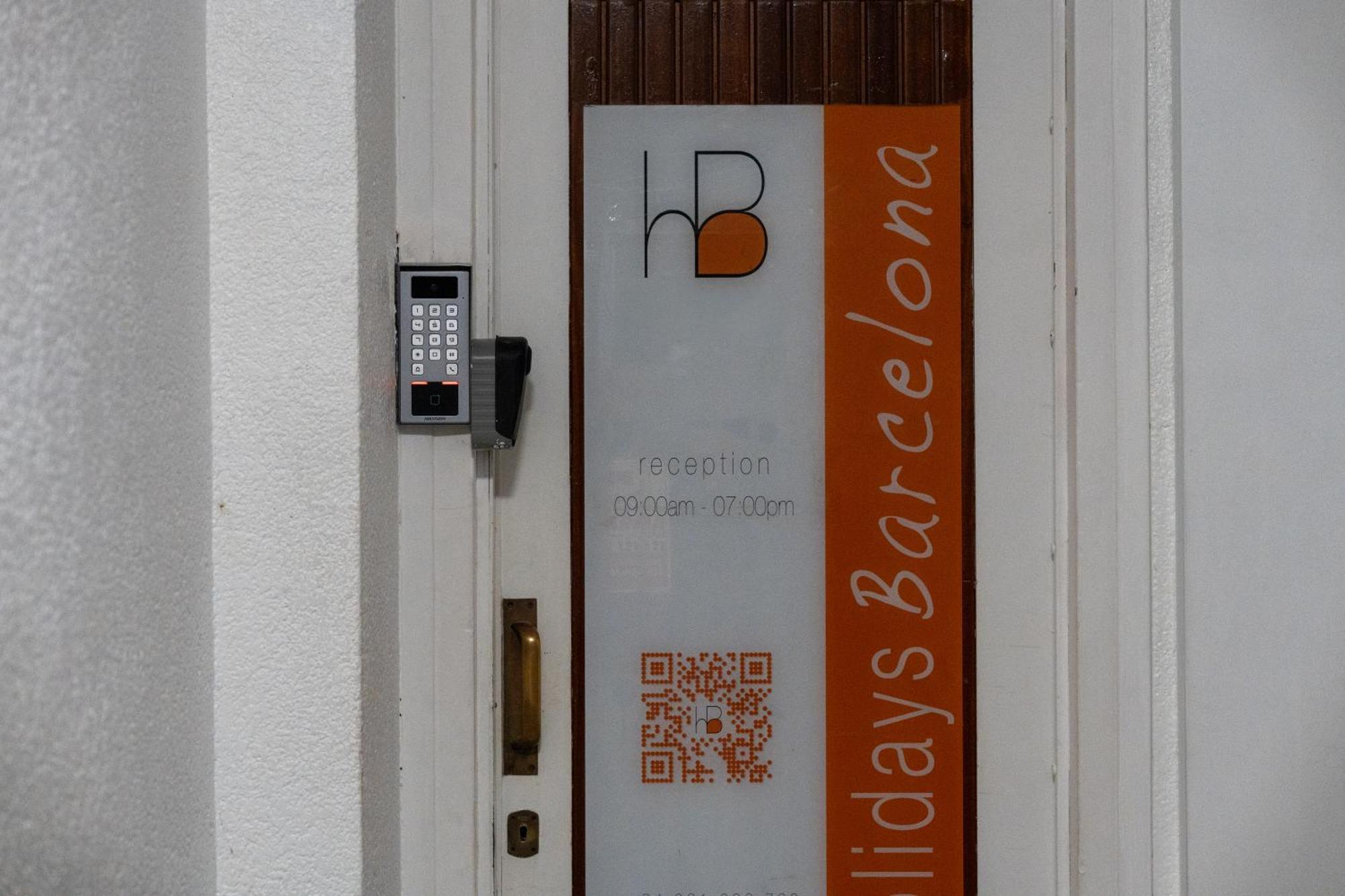 Holidaysbcn Rooms برشلونة المظهر الخارجي الصورة