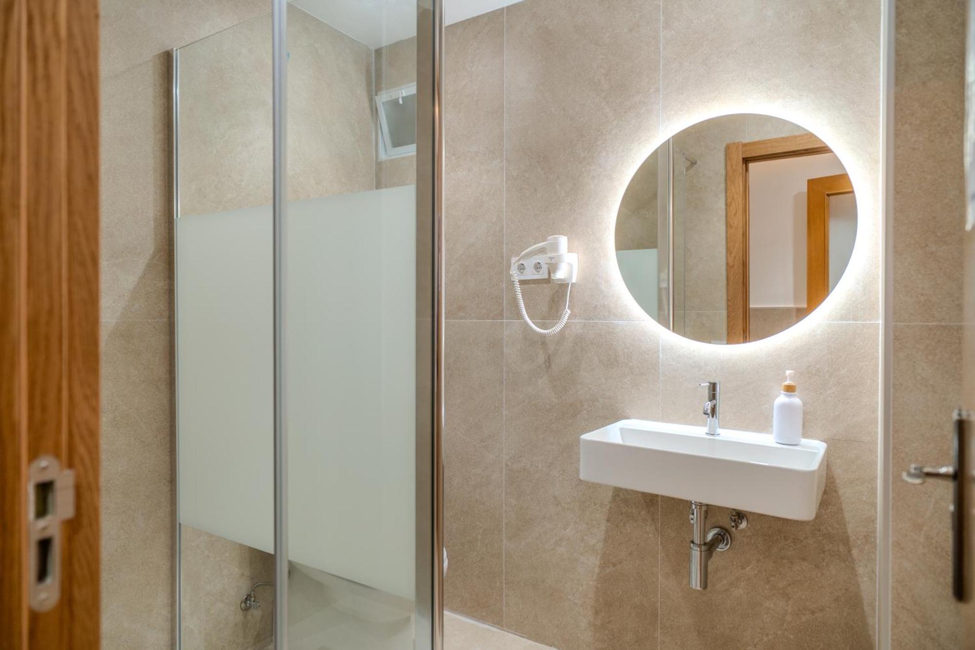 Holidaysbcn Rooms برشلونة المظهر الخارجي الصورة