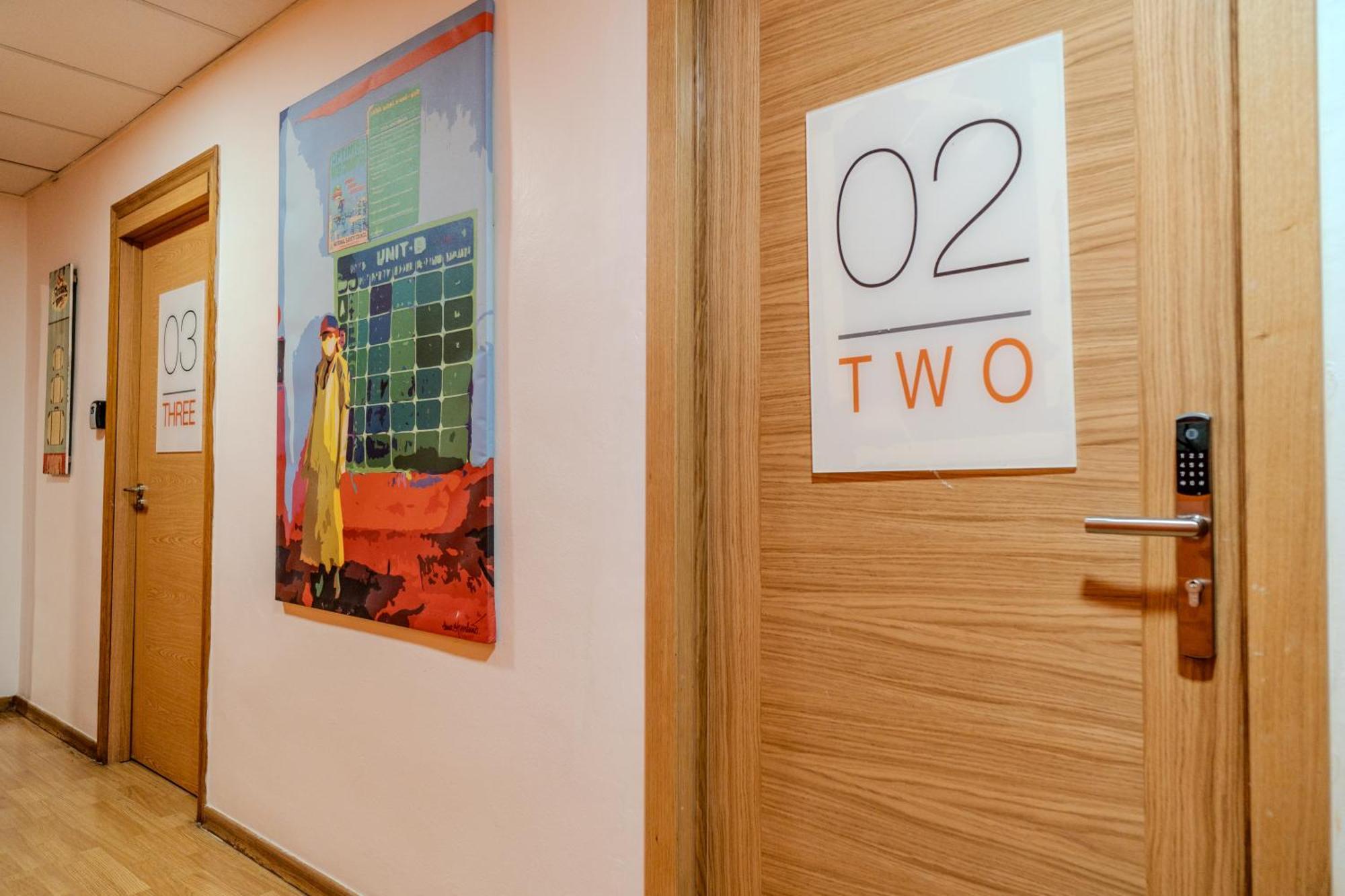 Holidaysbcn Rooms برشلونة المظهر الخارجي الصورة