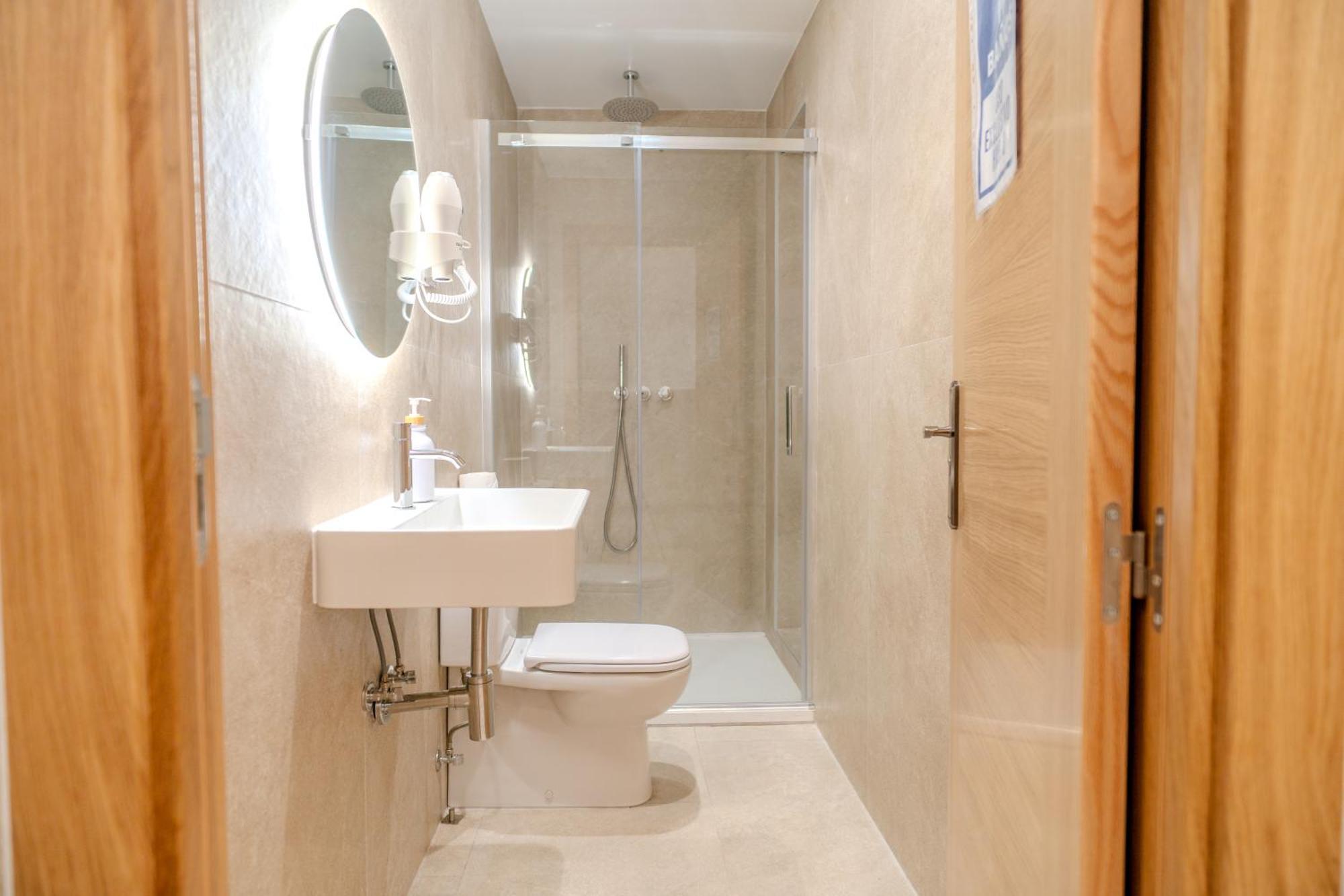 Holidaysbcn Rooms برشلونة المظهر الخارجي الصورة