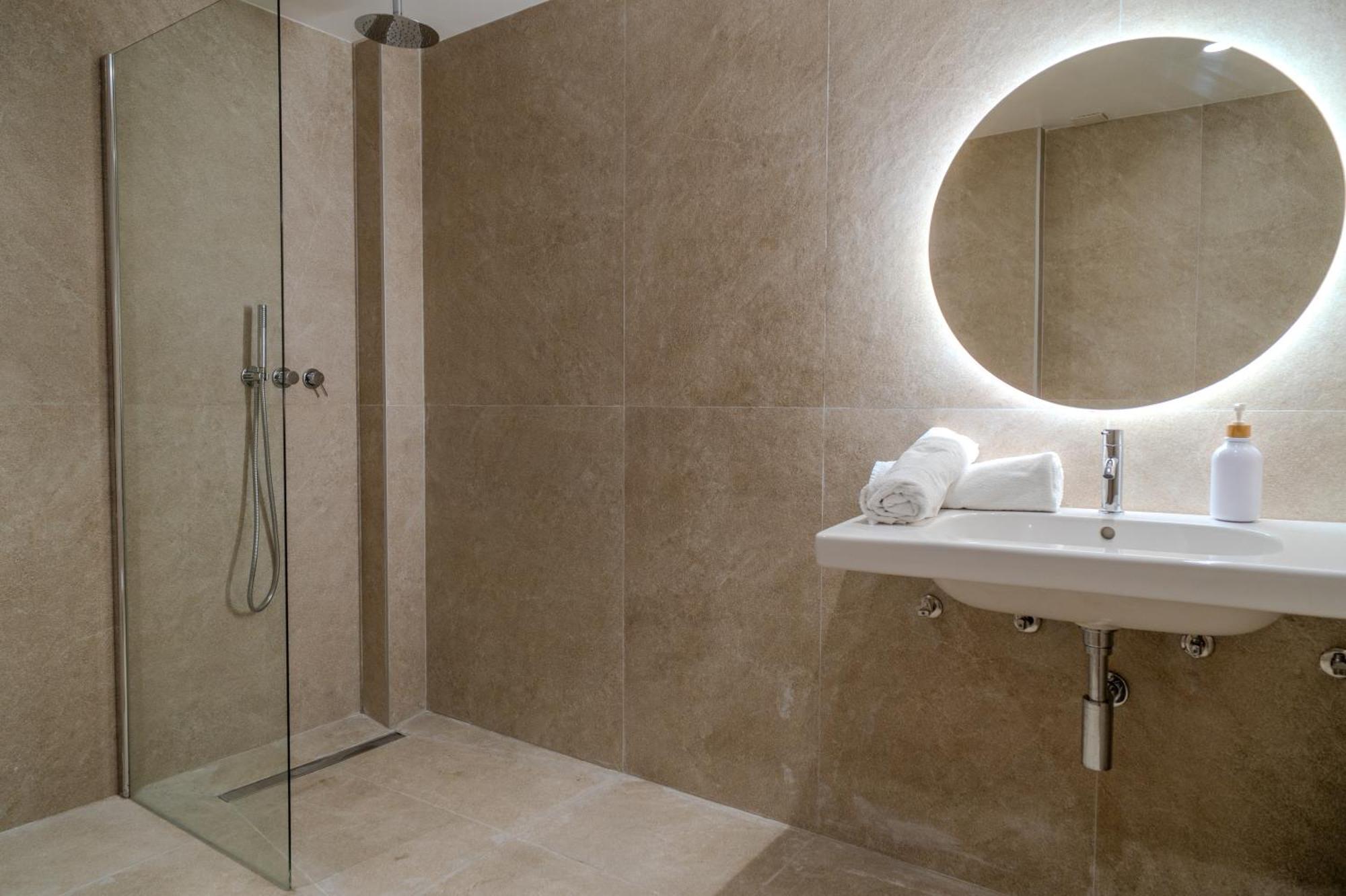 Holidaysbcn Rooms برشلونة المظهر الخارجي الصورة