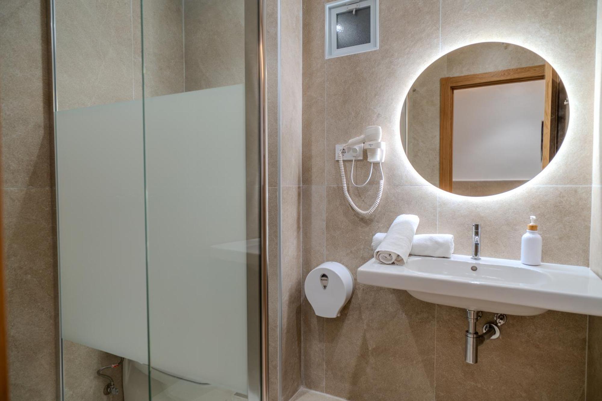 Holidaysbcn Rooms برشلونة المظهر الخارجي الصورة