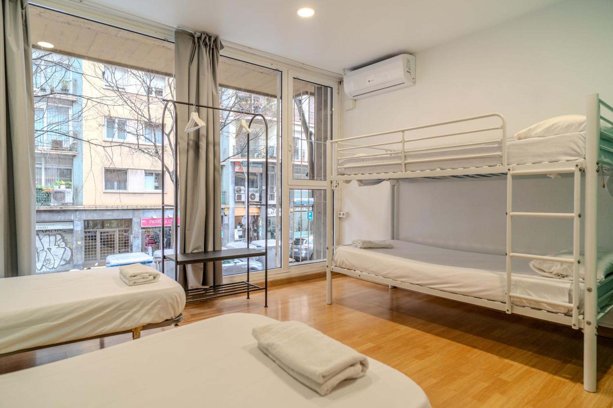 Holidaysbcn Rooms برشلونة المظهر الخارجي الصورة