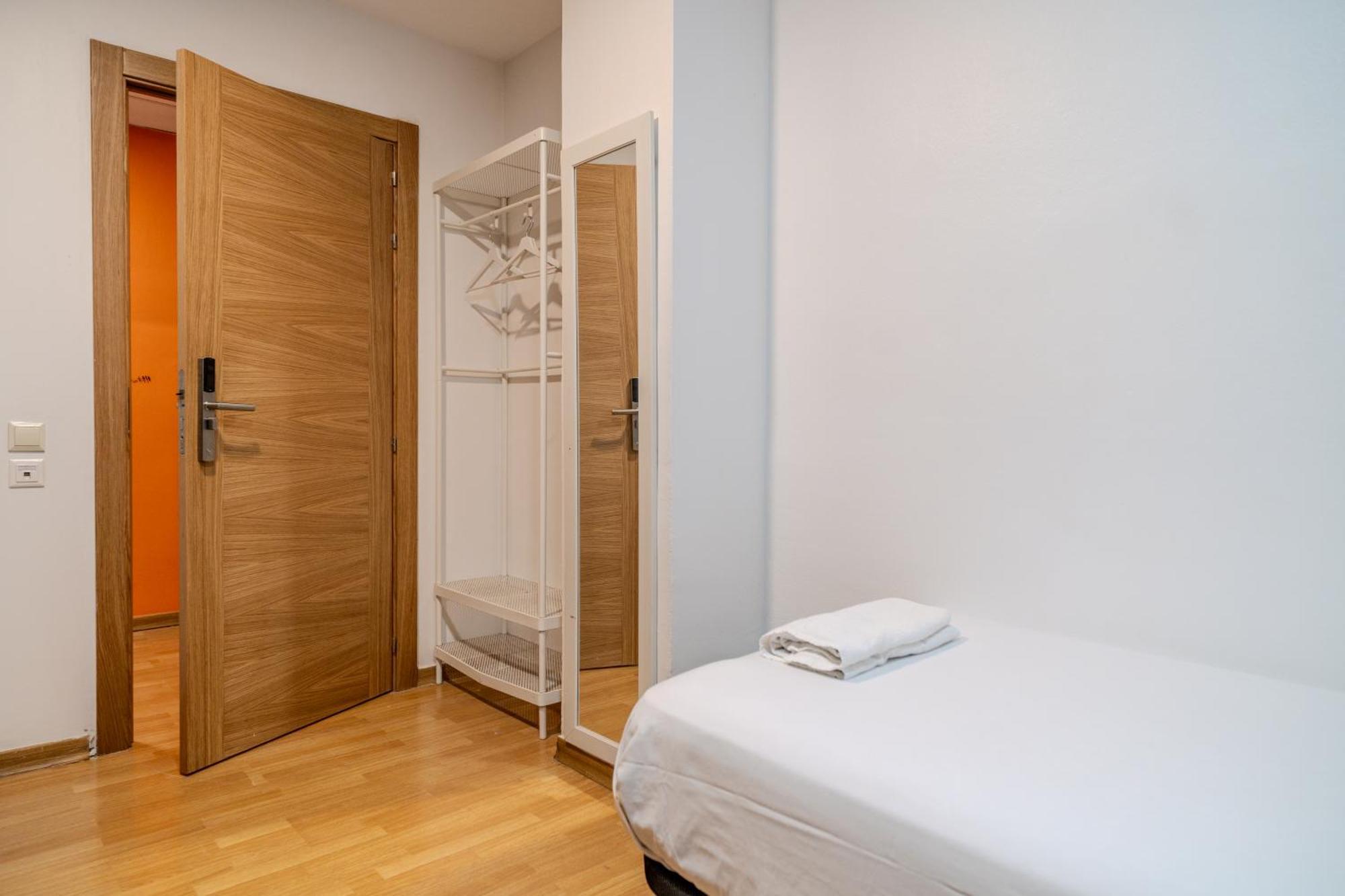 Holidaysbcn Rooms برشلونة المظهر الخارجي الصورة