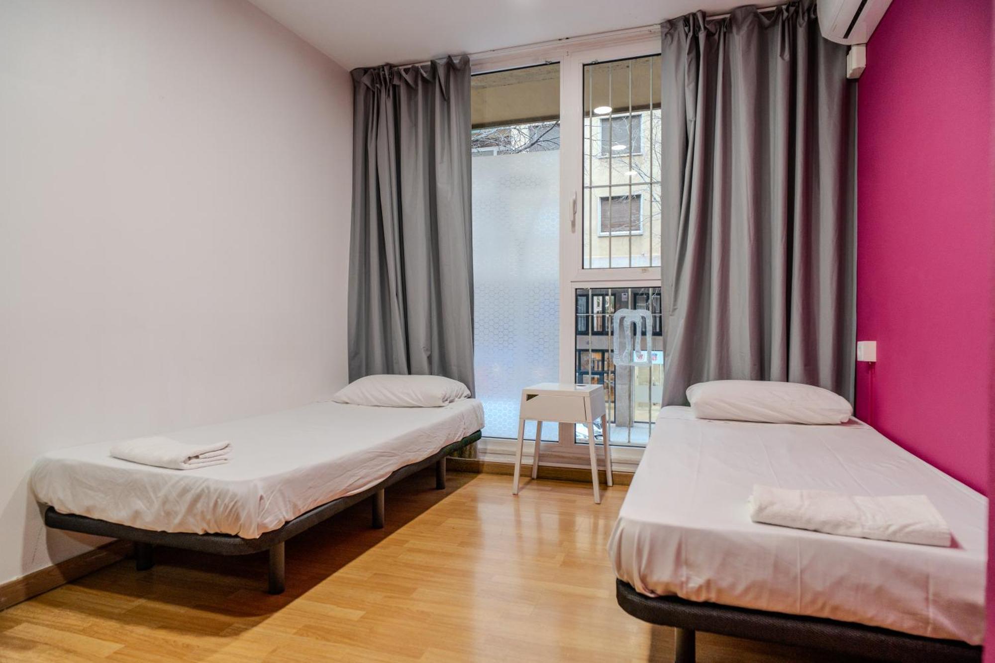 Holidaysbcn Rooms برشلونة المظهر الخارجي الصورة