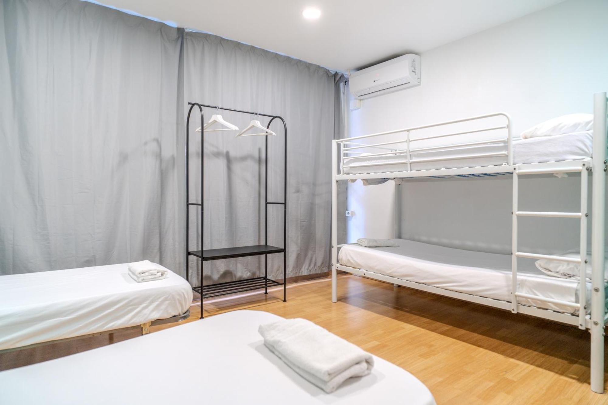 Holidaysbcn Rooms برشلونة المظهر الخارجي الصورة
